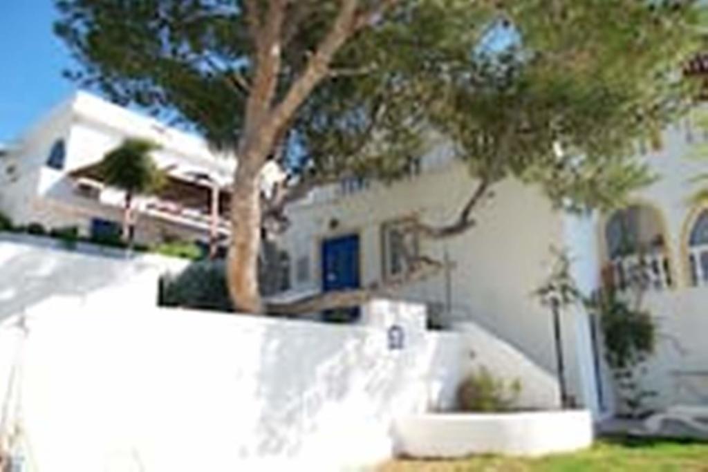 Wavedance Accommodation Salamis Bagian luar foto