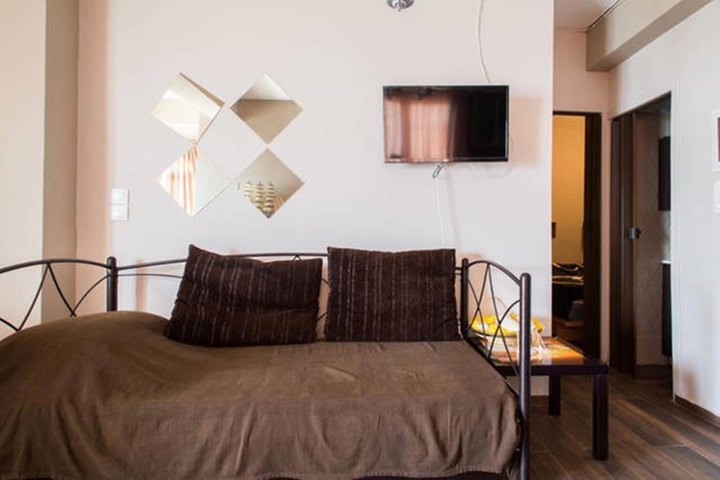 Wavedance Accommodation Salamis Bagian luar foto
