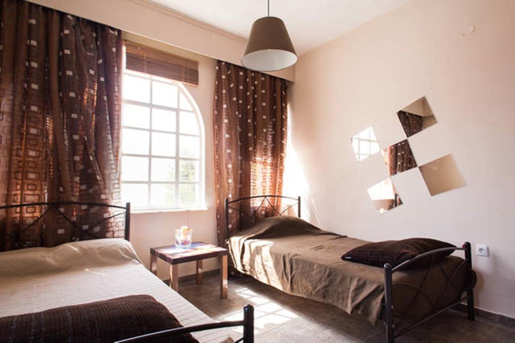 Wavedance Accommodation Salamis Bagian luar foto