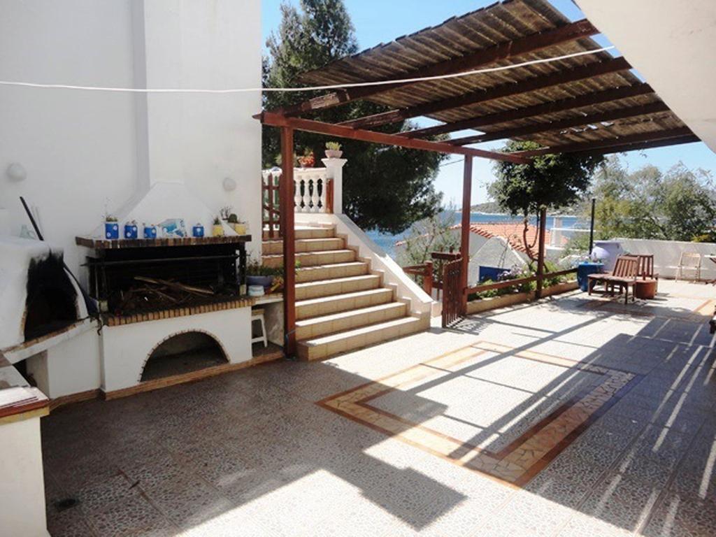 Wavedance Accommodation Salamis Bagian luar foto