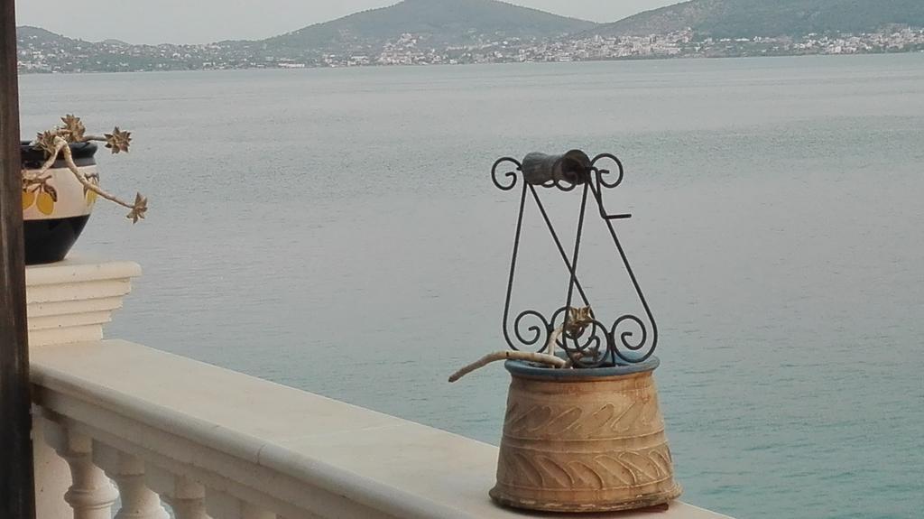 Wavedance Accommodation Salamis Bagian luar foto